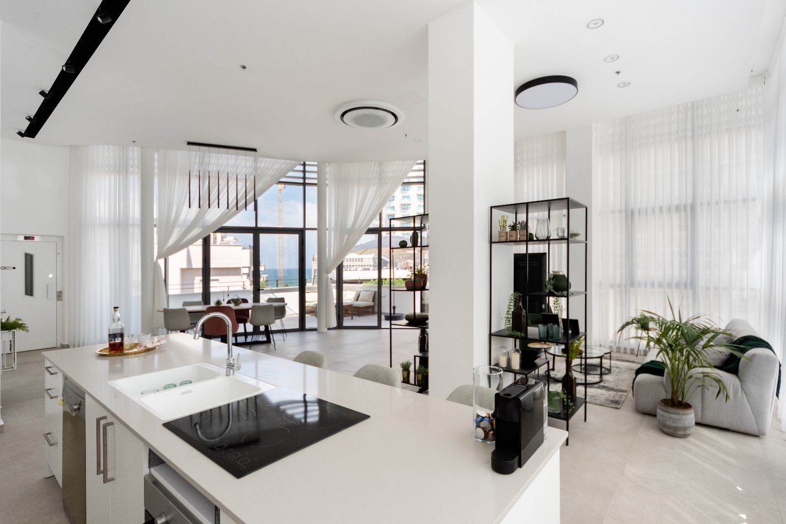 דירה למכירה בתל אביב