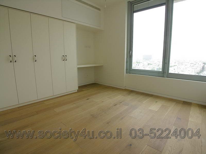 להשכרה במגדל פרישמן