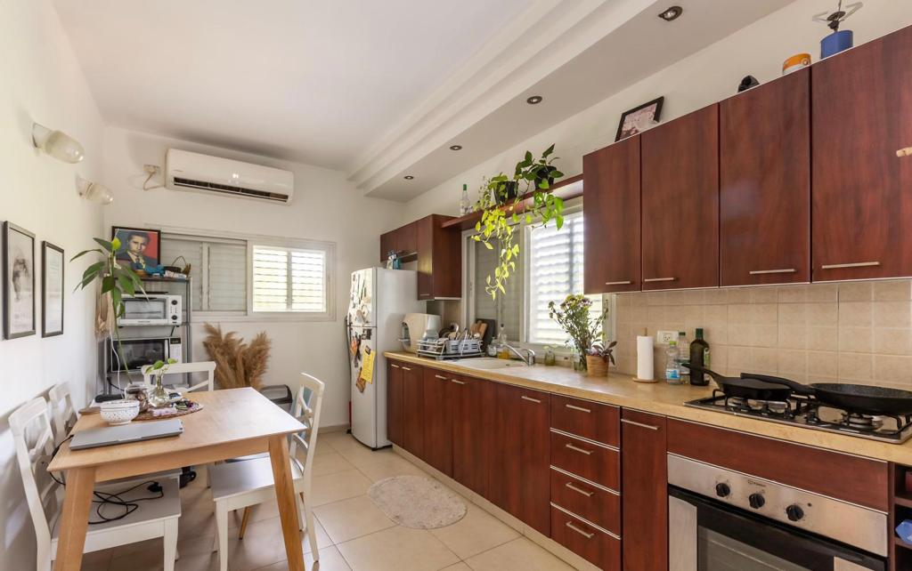 דירה למכירה בתל אביב