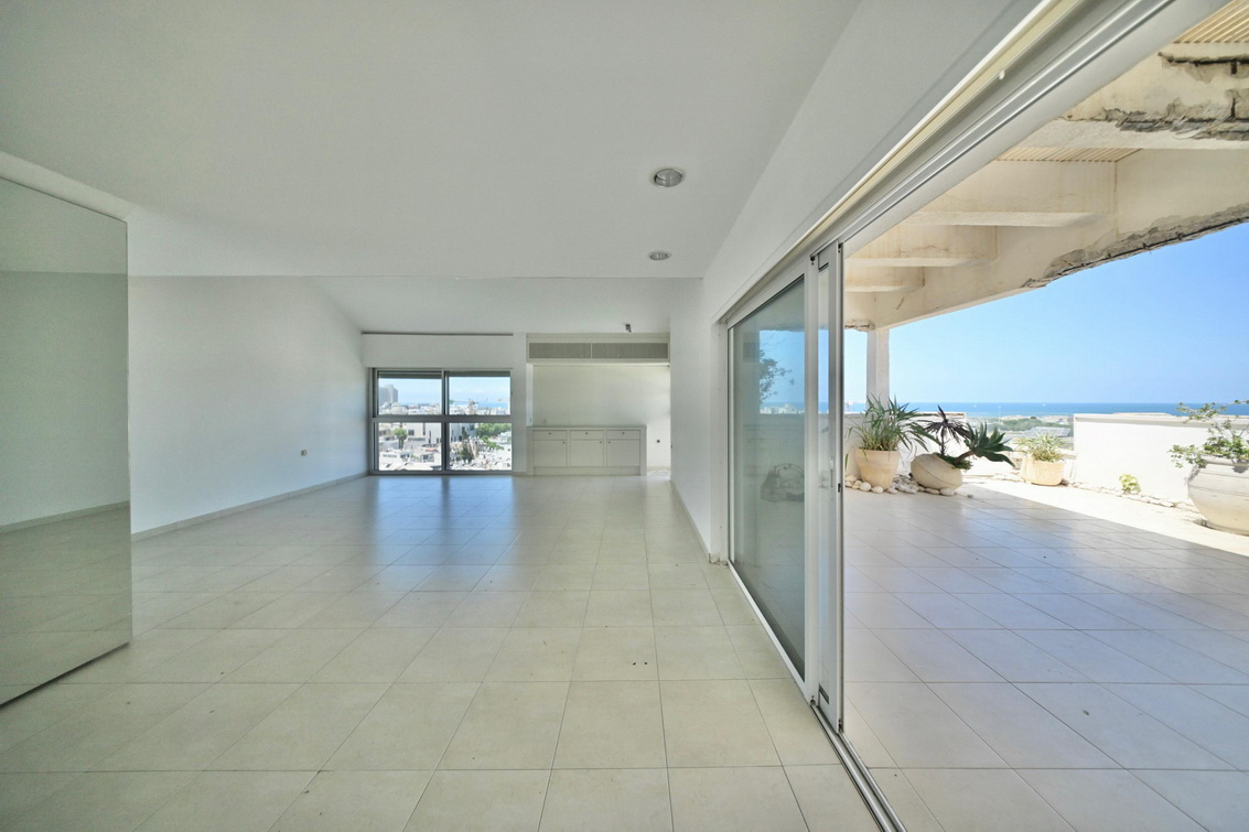 פנטהאוז יוקרתי