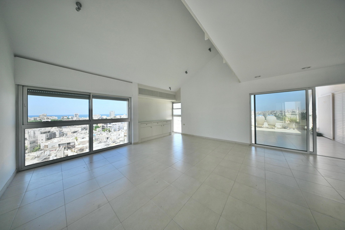 פנטהאוז יוקרתי