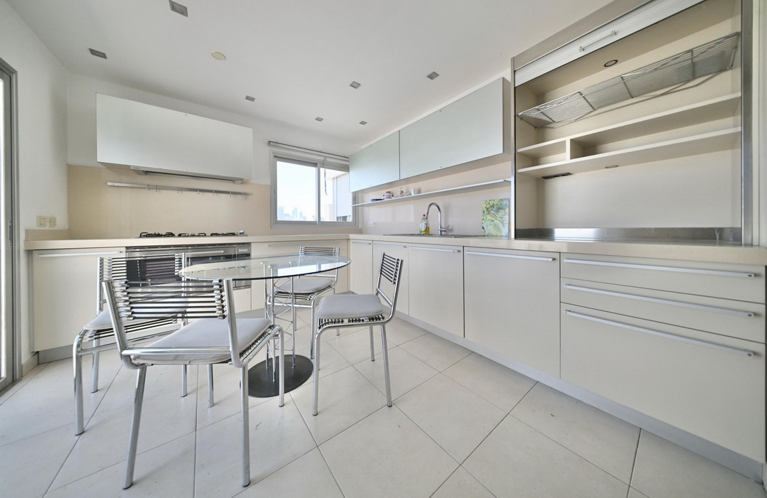 פנטהאוז יוקרתי