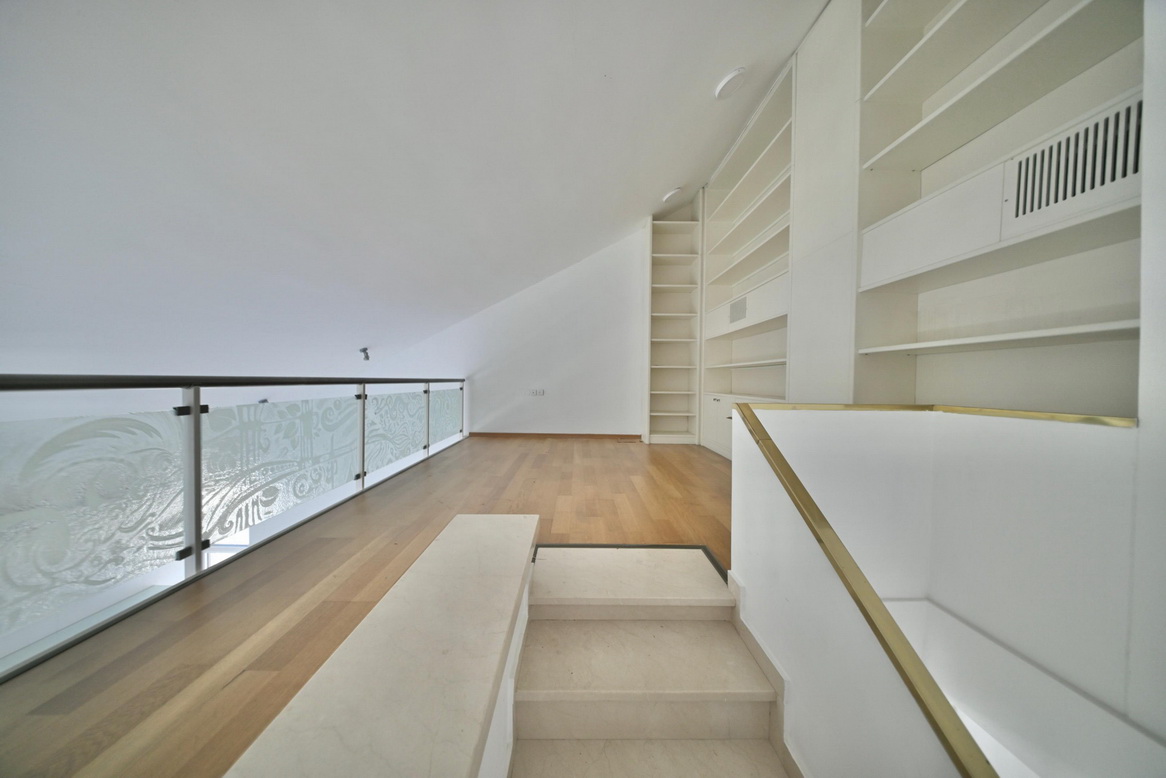 פנטהאוז יוקרתי