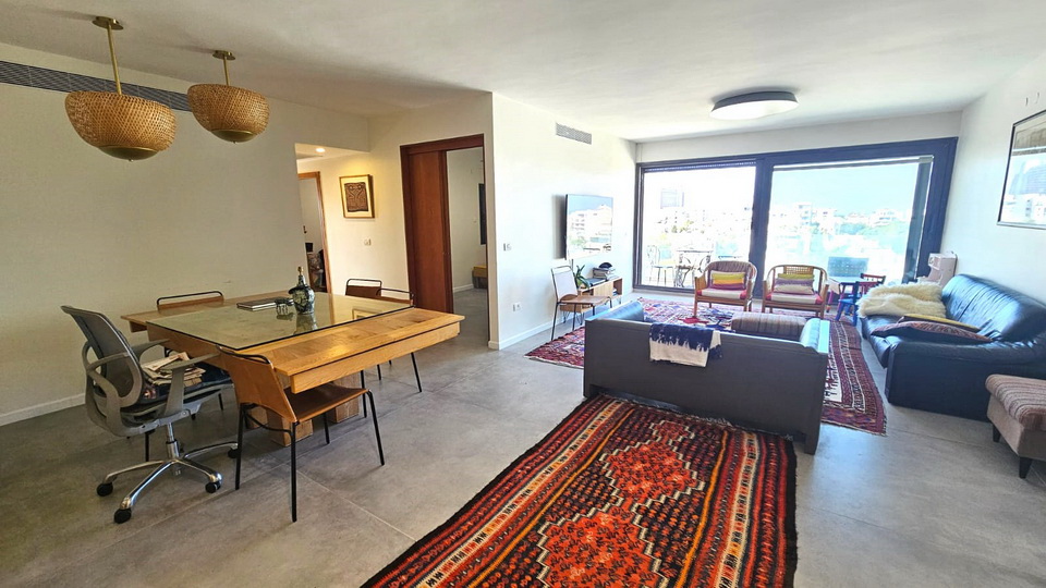 דירה למכירה במגדל בזל