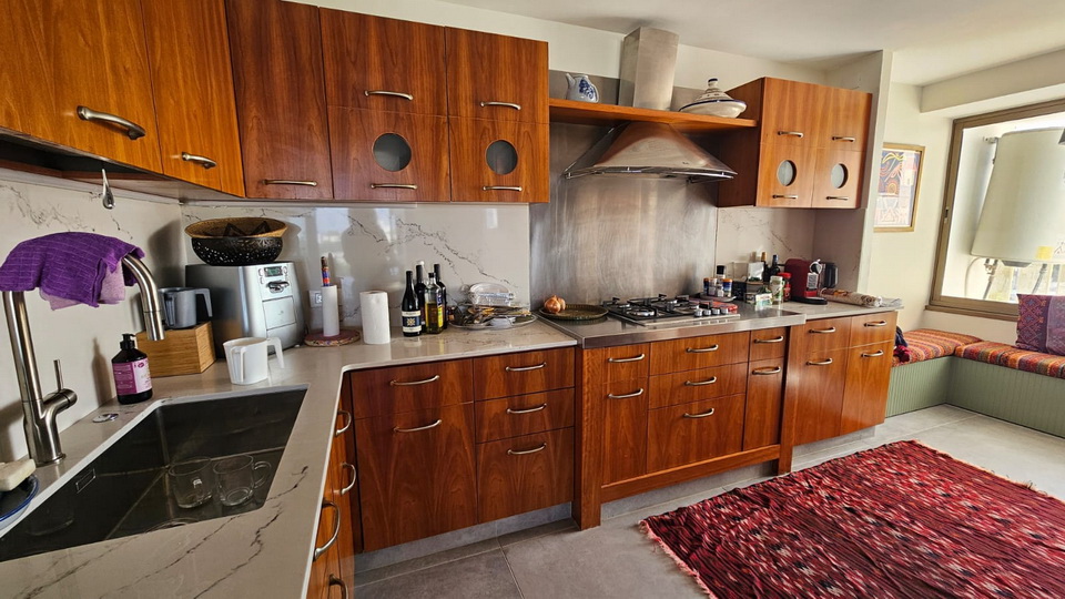 דירה למכירה במגדל בזל