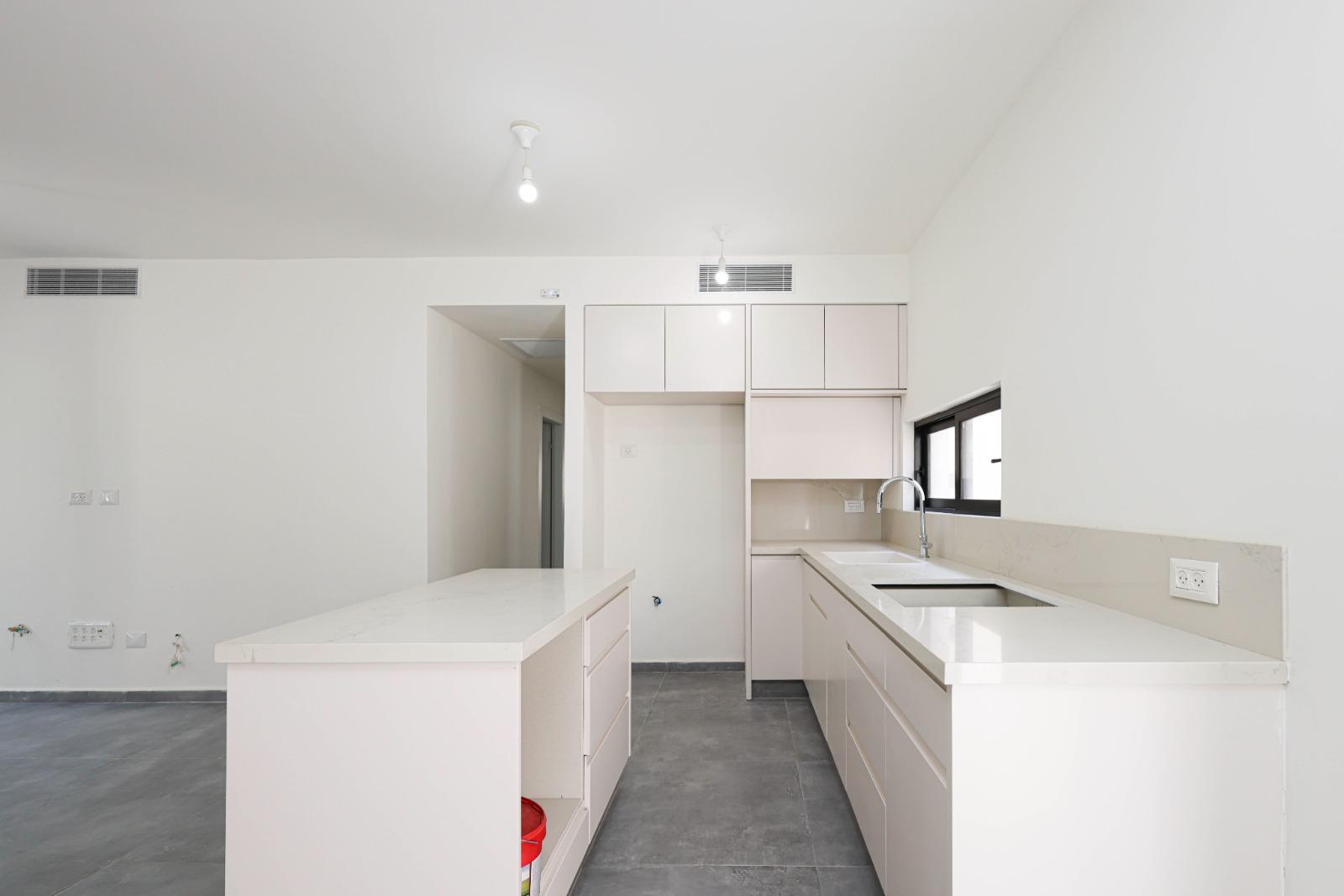 4 חדרים לקניה